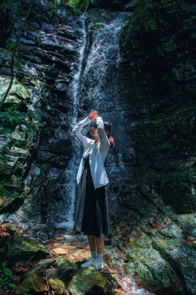 是兄弟，就来跟我一起“搞黄色”，走上人生巅峰