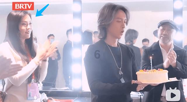 【“香”逢中国节 说说新年新愿望】“香小布”有好礼 香坊万达等你来!
