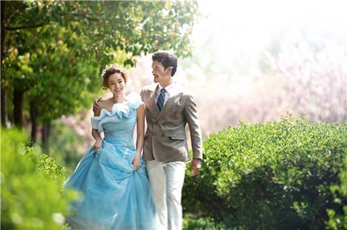 《康熙微服私访记》8位女主现状,个个风韵犹存,婚姻却迥然不同