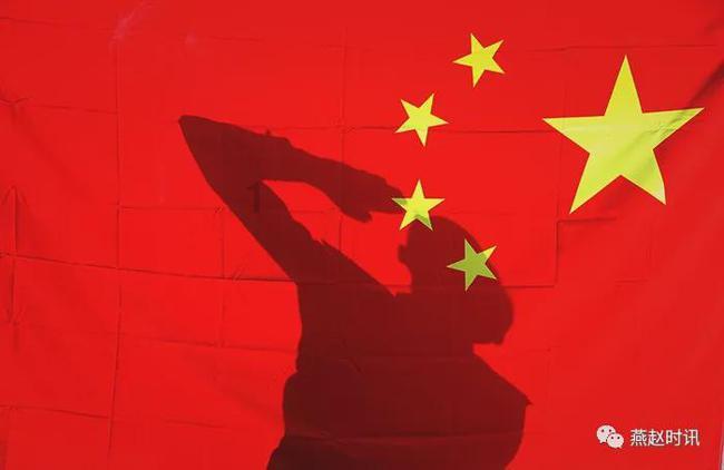 洞房花烛夜,赫舍里来到康熙身前为他宽衣解带,为何康熙转身就跑