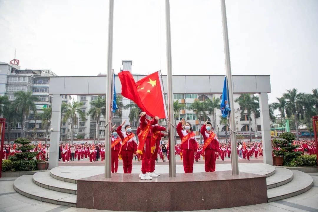 宝业路“消夜一条街”升级改造江南文商综合体南区封顶