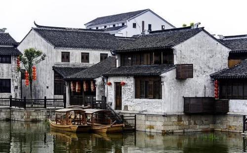 年会大集迎龙年