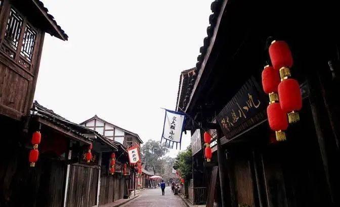 工行无锡新吴支行营业室推进适老网点服务提升满意度